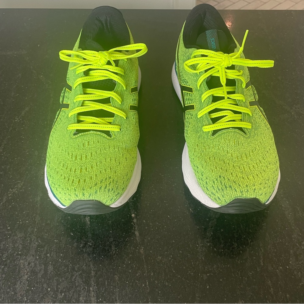 Men’s ASICS running shoes